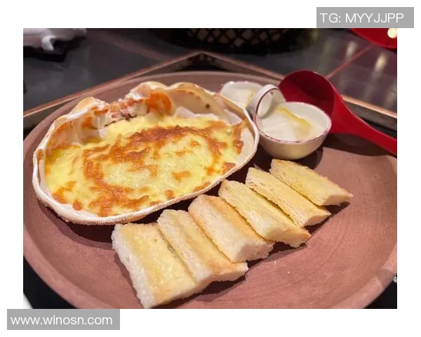 足球明星们的海鲜美食探秘:他们最爱的海味佳肴与健康饮食秘诀 足球明星们的海鲜美食探秘:他们最爱的海味佳肴与健康饮食秘诀